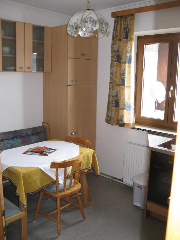Haus Pfarrkirchner Apartment Mauterndorf  Room photo